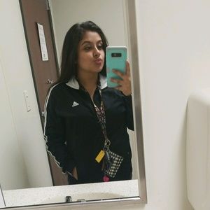 Meet your Posher, Nayeli